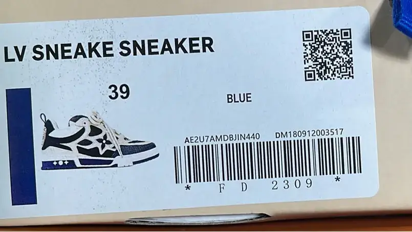 Shoes of L'SS LV LOUIS VUITTON  in the Best OopBuy Spreadsheet QC photos