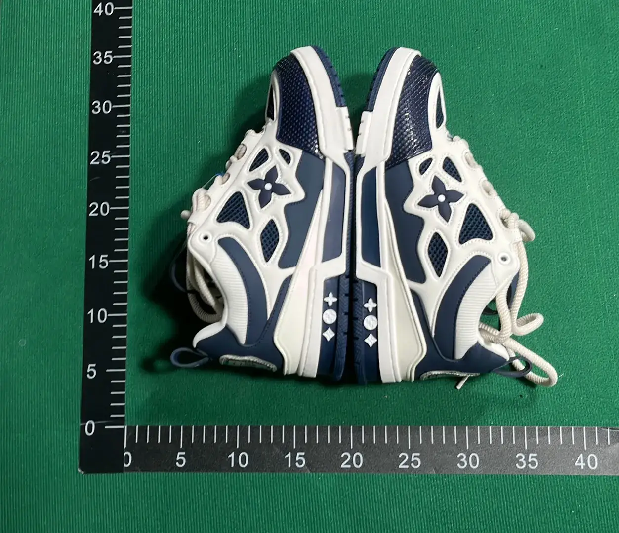 Shoes of L'SS LV LOUIS VUITTON  in the Best OopBuy Spreadsheet QC photos
