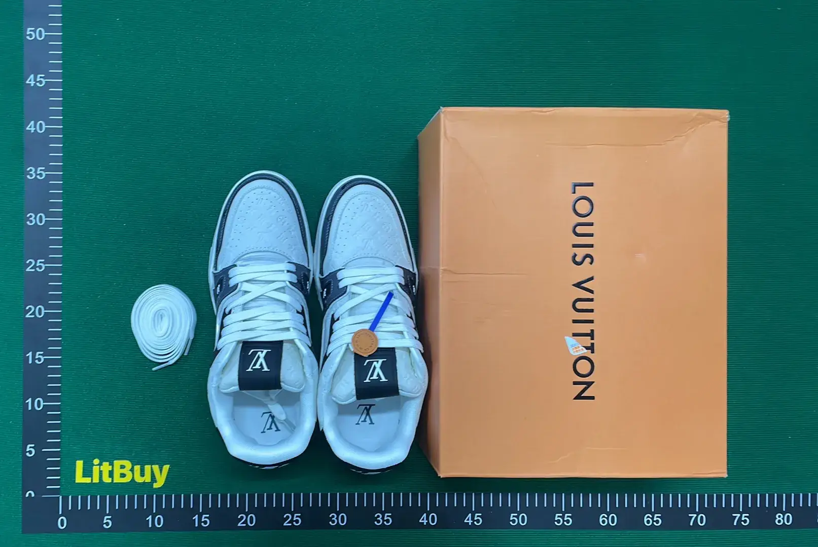 B3D 系带平底低帮板鞋-L  in the Best OopBuy Spreadsheet QC photos