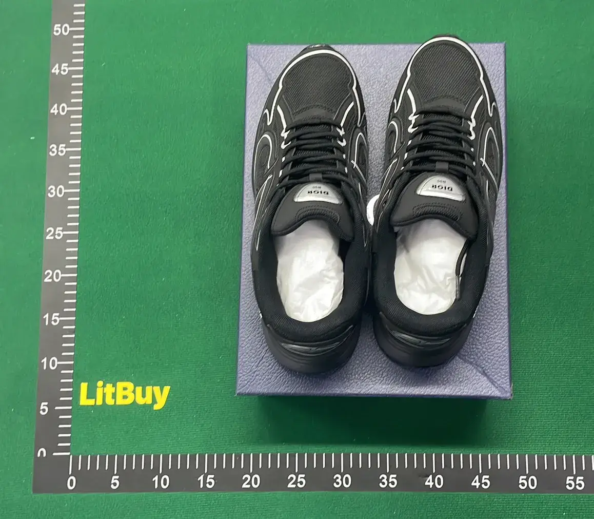 DC B30-L  in the Best OopBuy Spreadsheet QC photos