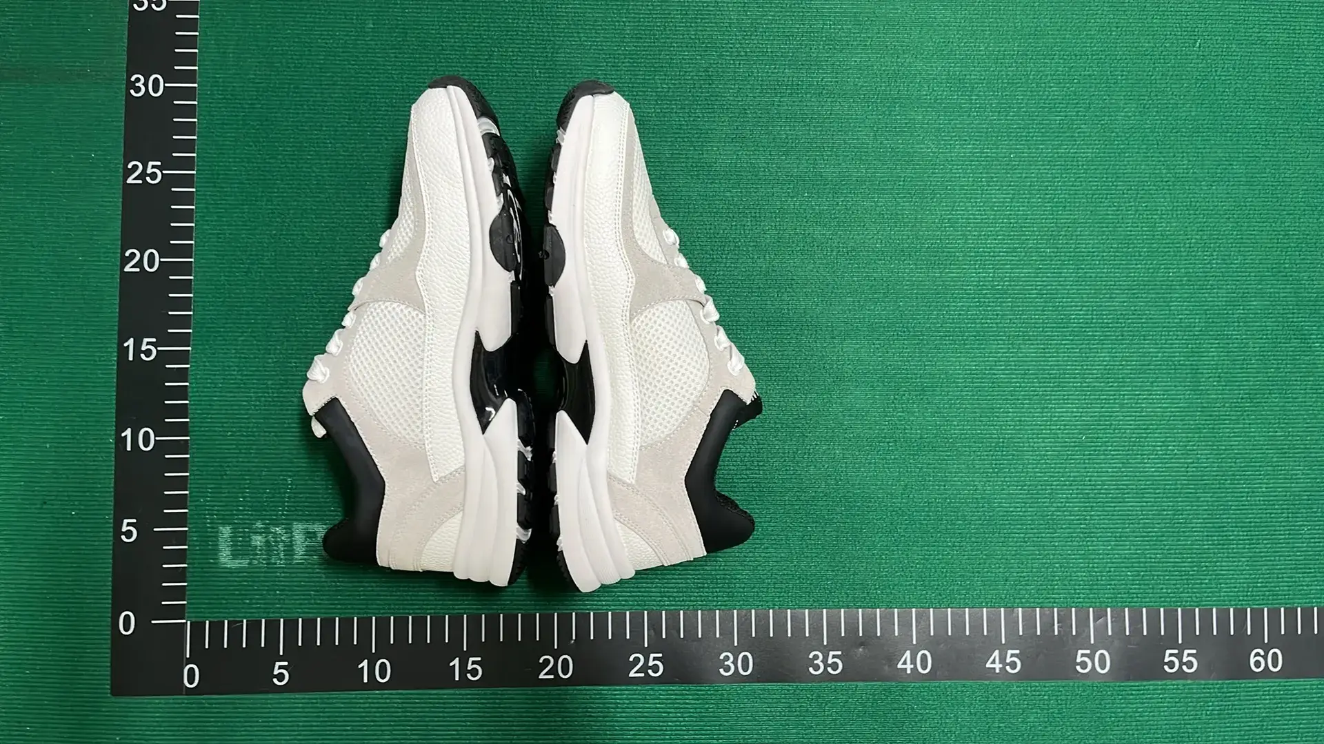  🔥1:1 batch Chanel style thick-soled sports shoes, genuine leather soft-soled casual shoes for women – QC photos preview | CnFans  | 7528746294