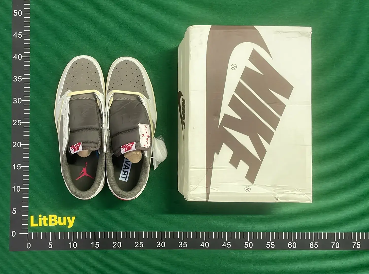 ** Ba**h Jor**n x Tr***s S**ott 1 Hi*h O* *P  in the Best OopBuy Spreadsheet QC photos