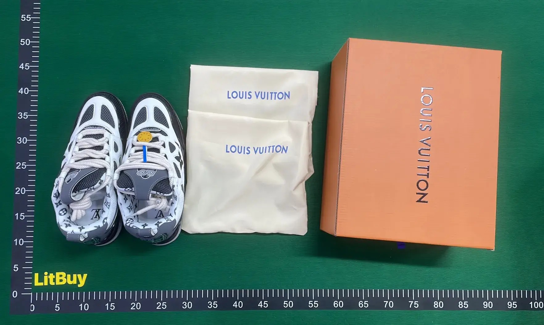 Shoes of L'SS LV LOUIS VUITTON  in the Best OopBuy Spreadsheet QC photos