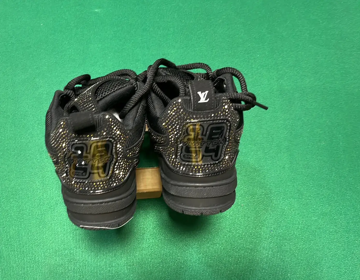 Shoes of L'SS LV LOUIS VUITTON  in the Best OopBuy Spreadsheet QC photos