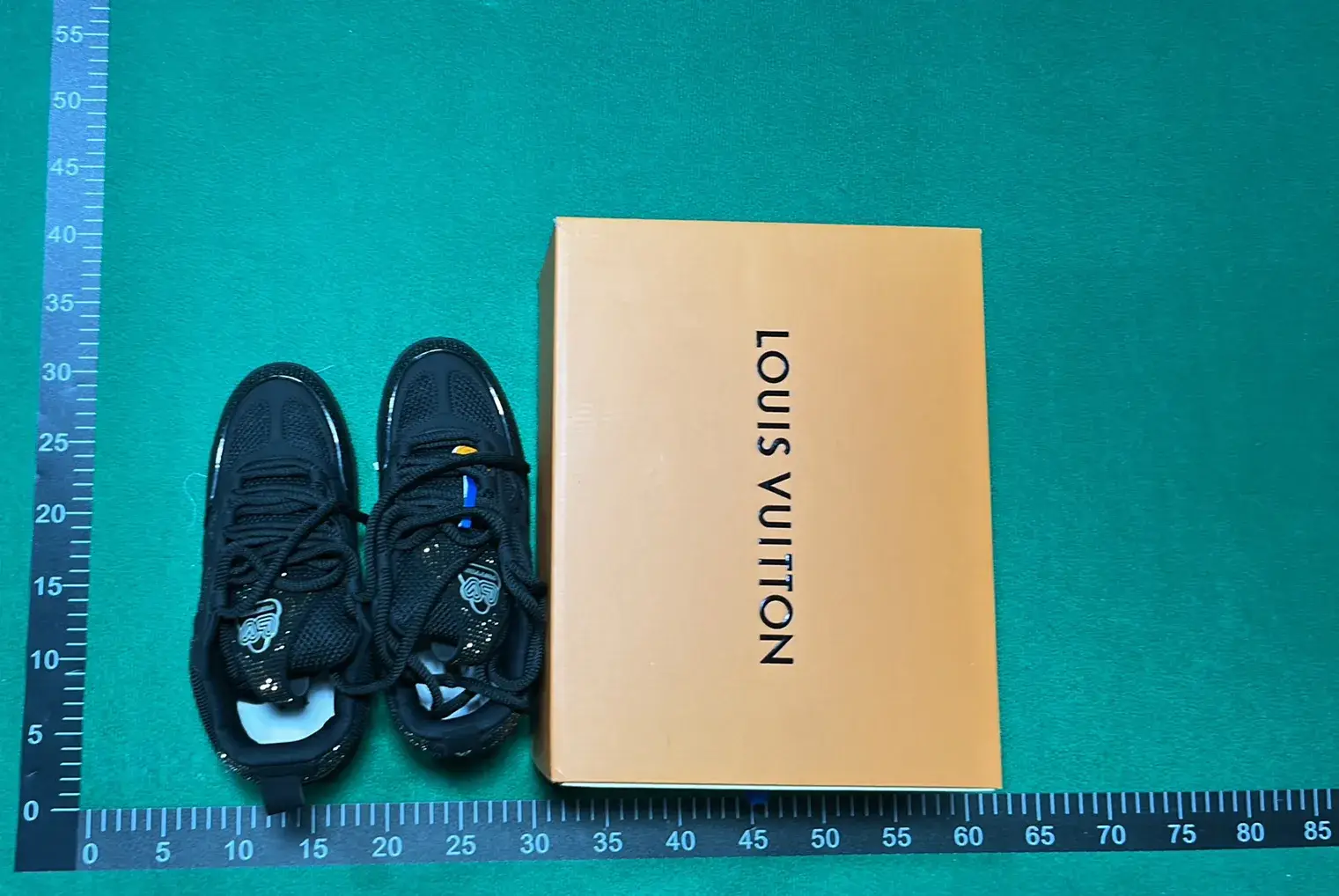 Shoes of L'SS LV LOUIS VUITTON  in the Best OopBuy Spreadsheet QC photos