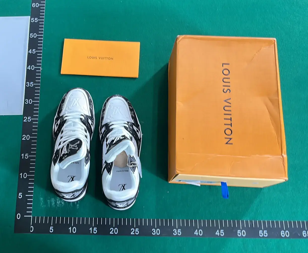 Louis Vuitton Trainer （25+）  in the Best OopBuy Spreadsheet QC photos