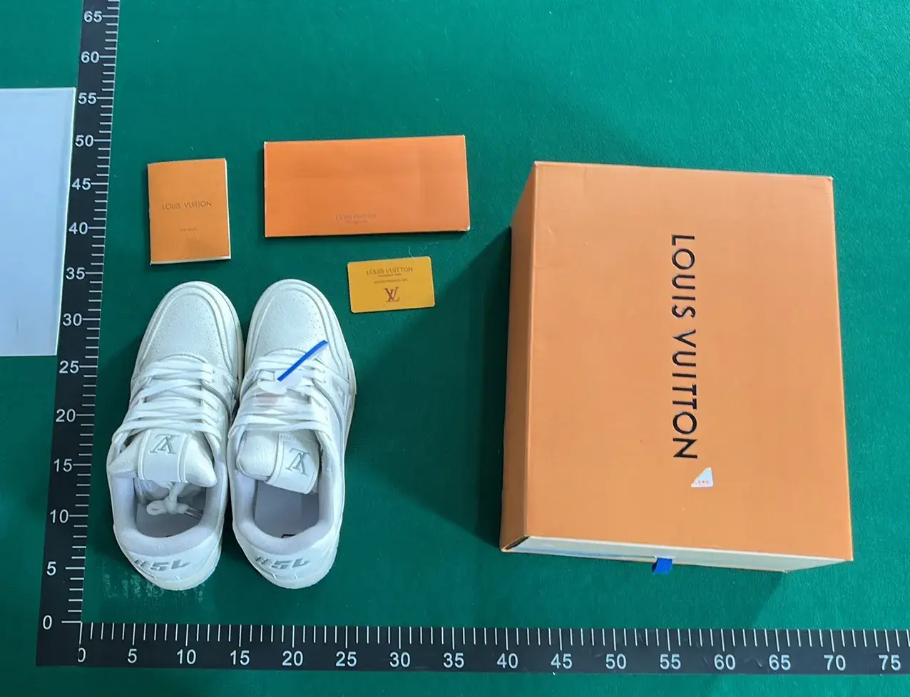 B3D 系带平底低帮板鞋-L  in the Best OopBuy Spreadsheet QC photos
