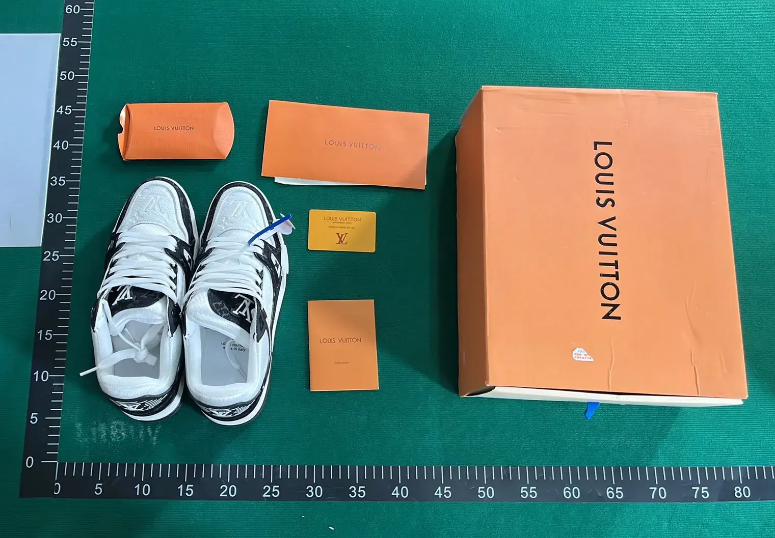 B3D 系带平底低帮板鞋-L  in the Best OopBuy Spreadsheet QC photos