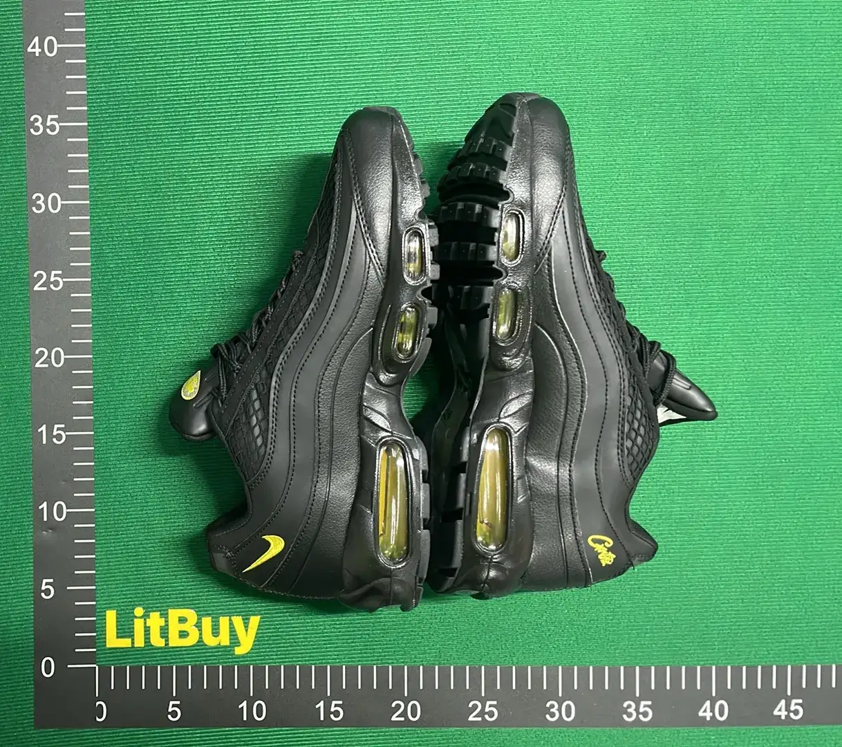 95运动鞋  in the Best OopBuy Spreadsheet QC photos