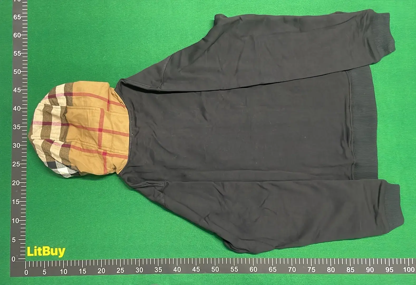 BURBERRY. Grid splicing zipper hooded jacket  in the Best OopBuy Spreadsheet QC photos