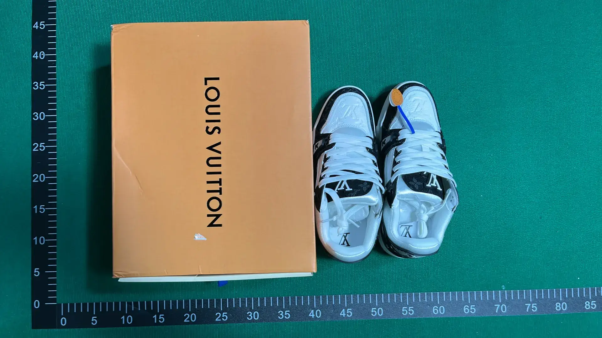 B3D 系带平底低帮板鞋-L  in the Best OopBuy Spreadsheet QC photos