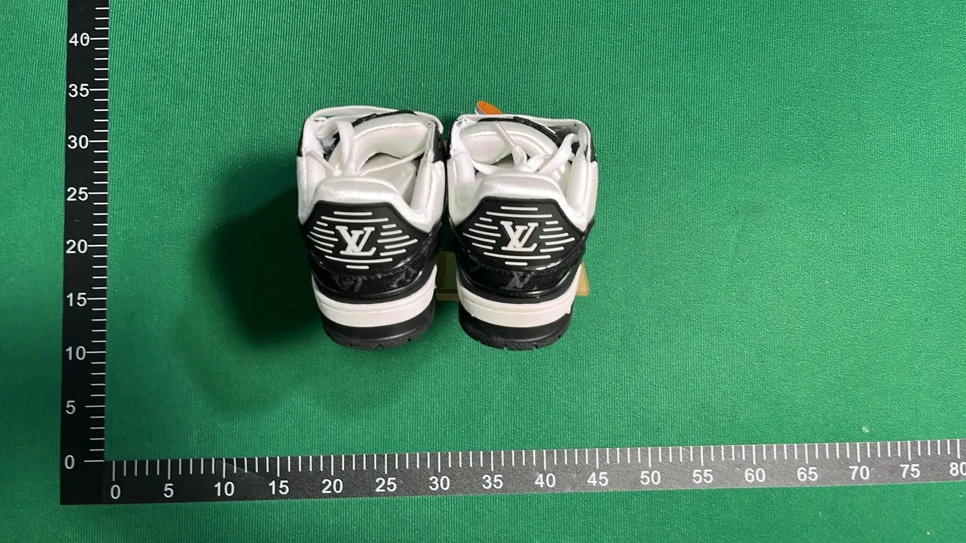 B3D 系带平底低帮板鞋-L  in the Best OopBuy Spreadsheet QC photos