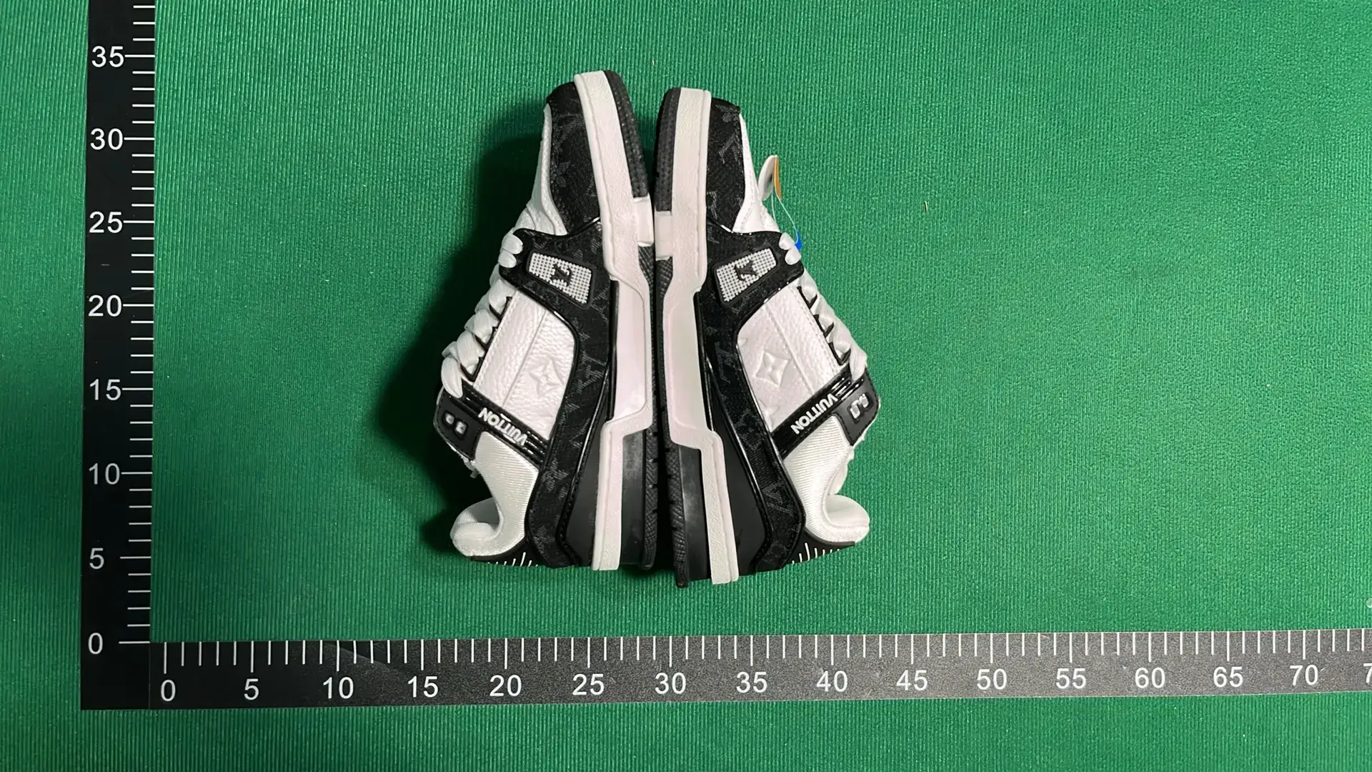 B3D 系带平底低帮板鞋-L  in the Best OopBuy Spreadsheet QC photos