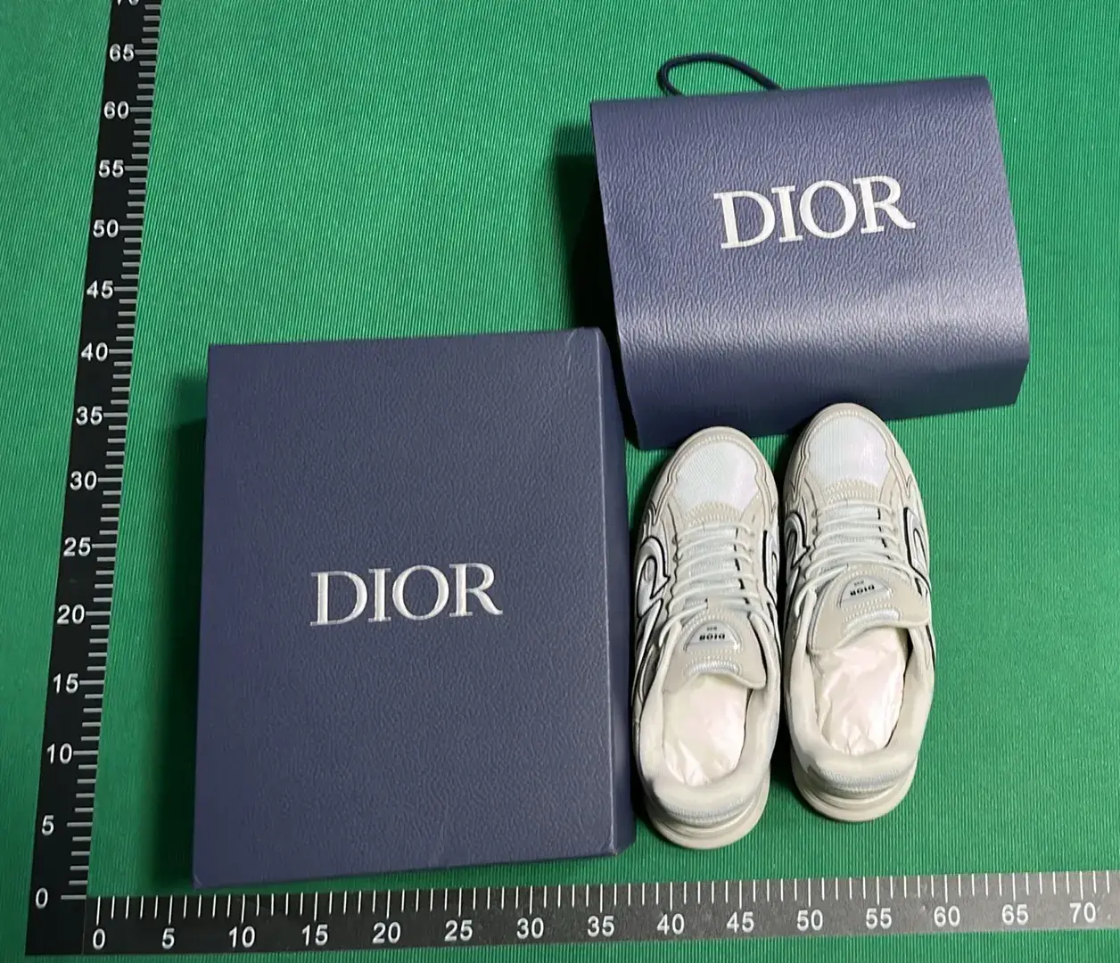 DC B30-L  in the Best OopBuy Spreadsheet QC photos