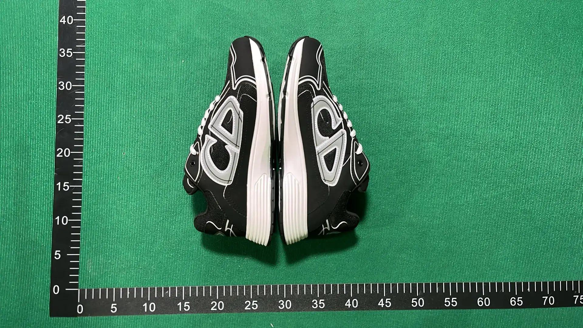 Dior B30 （10+）  in the Best OopBuy Spreadsheet QC photos