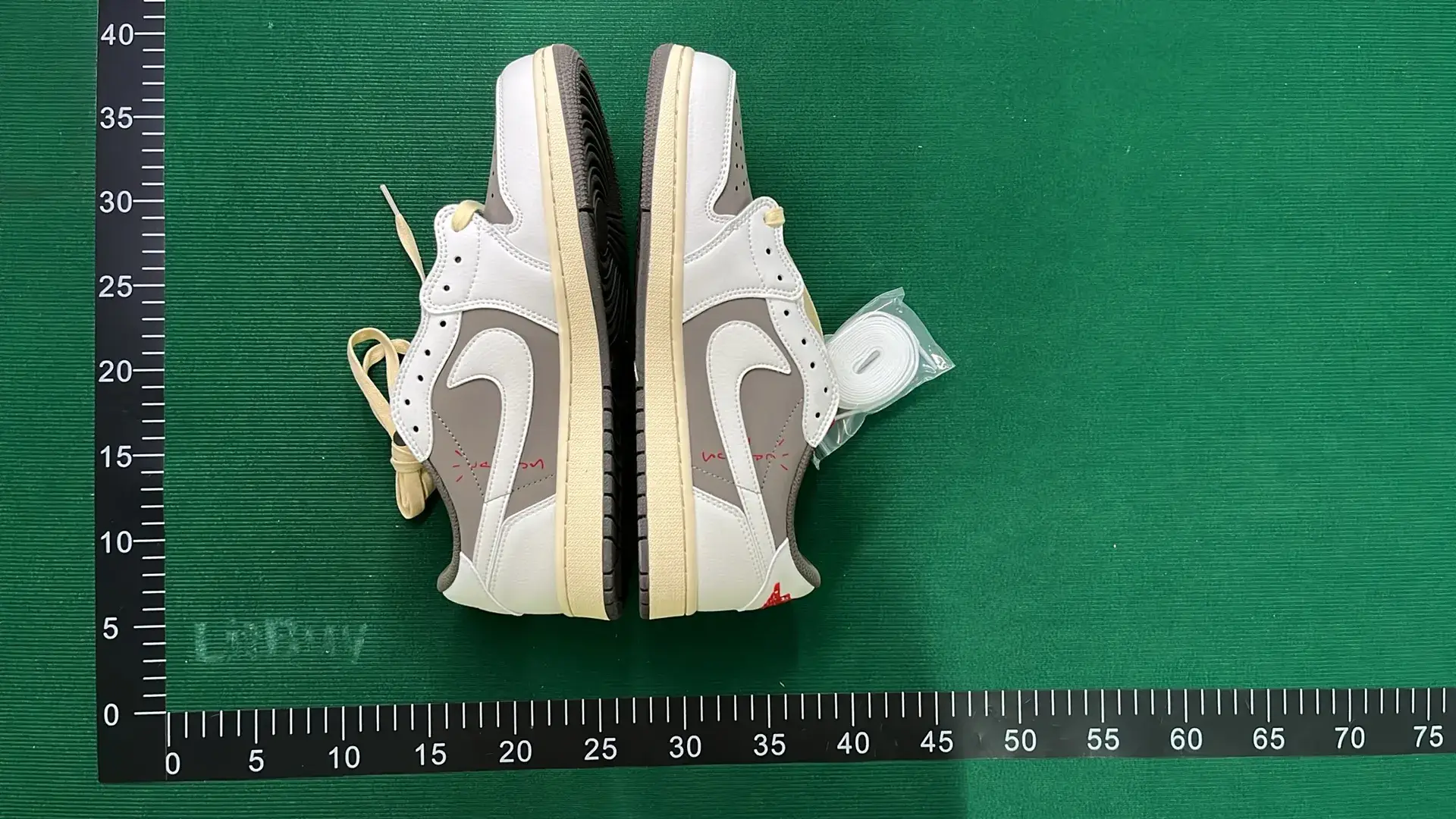 ** Ba**h Jor**n x Tr***s S**ott 1 Hi*h O* *P  in the Best OopBuy Spreadsheet QC photos