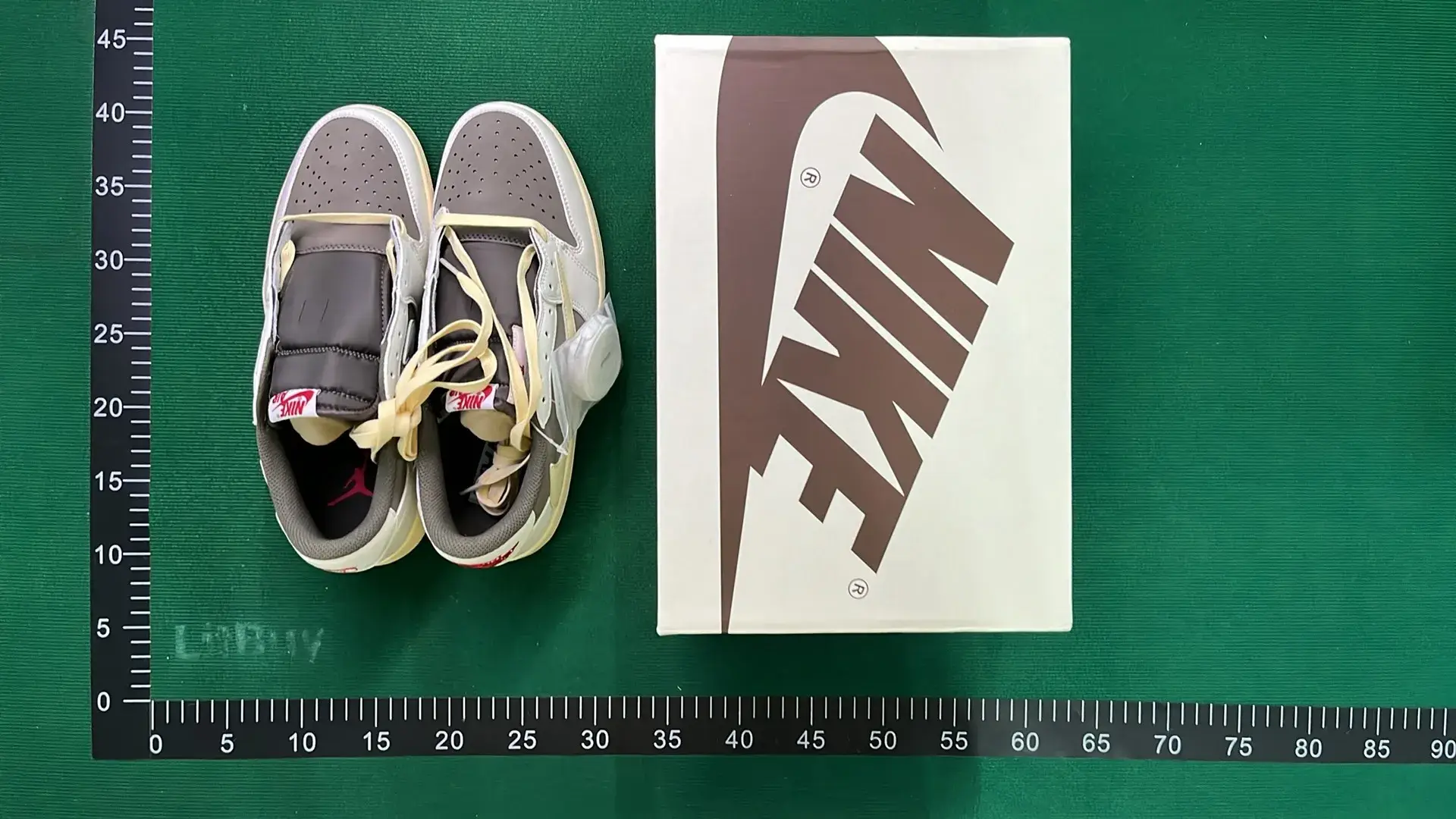 ** Ba**h Jor**n x Tr***s S**ott 1 Hi*h O* *P  in the Best OopBuy Spreadsheet QC photos