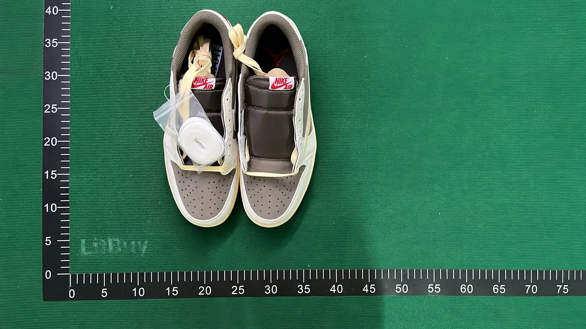 ** Ba**h Jor**n x Tr***s S**ott 1 Hi*h O* *P  in the Best OopBuy Spreadsheet QC photos