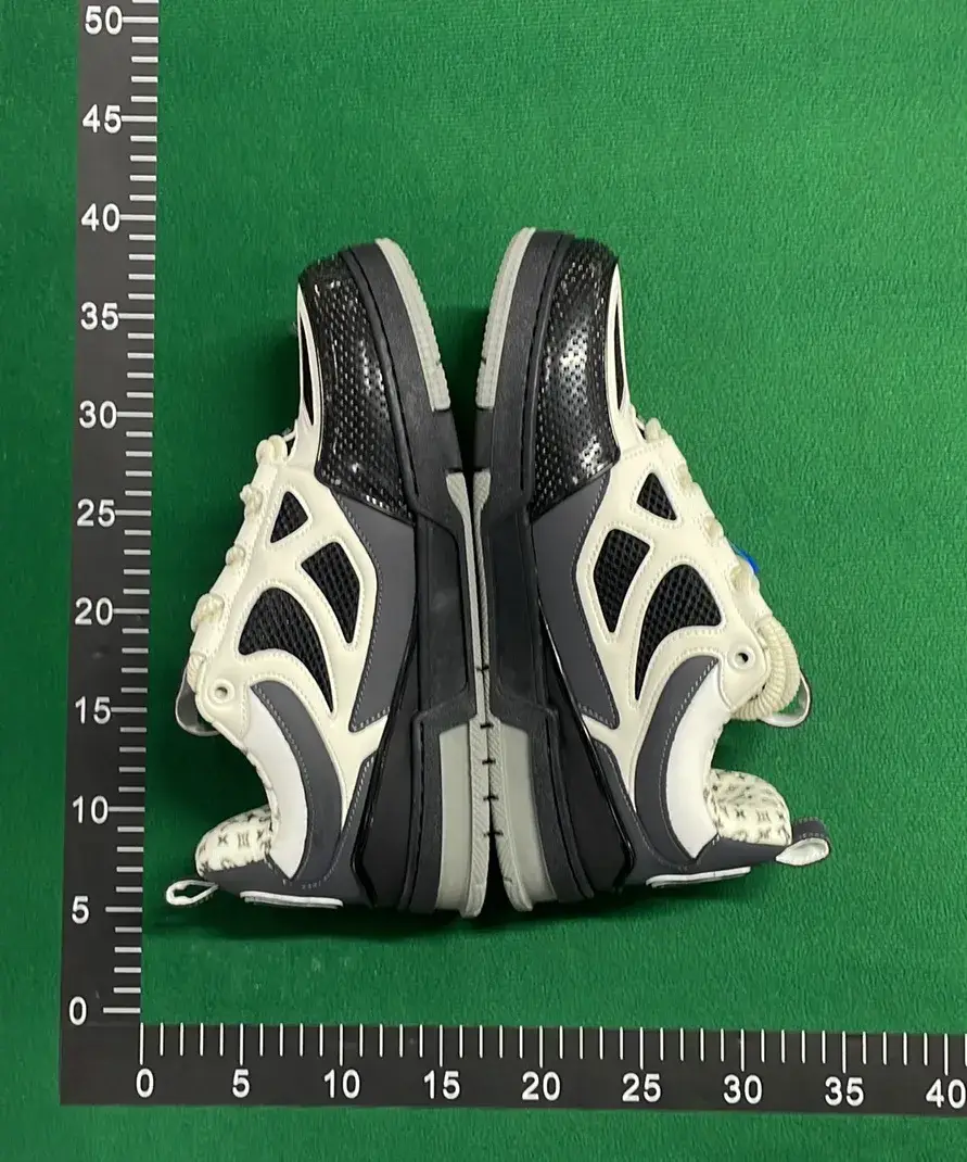 Shoes of L'SS LV LOUIS VUITTON  in the Best OopBuy Spreadsheet QC photos