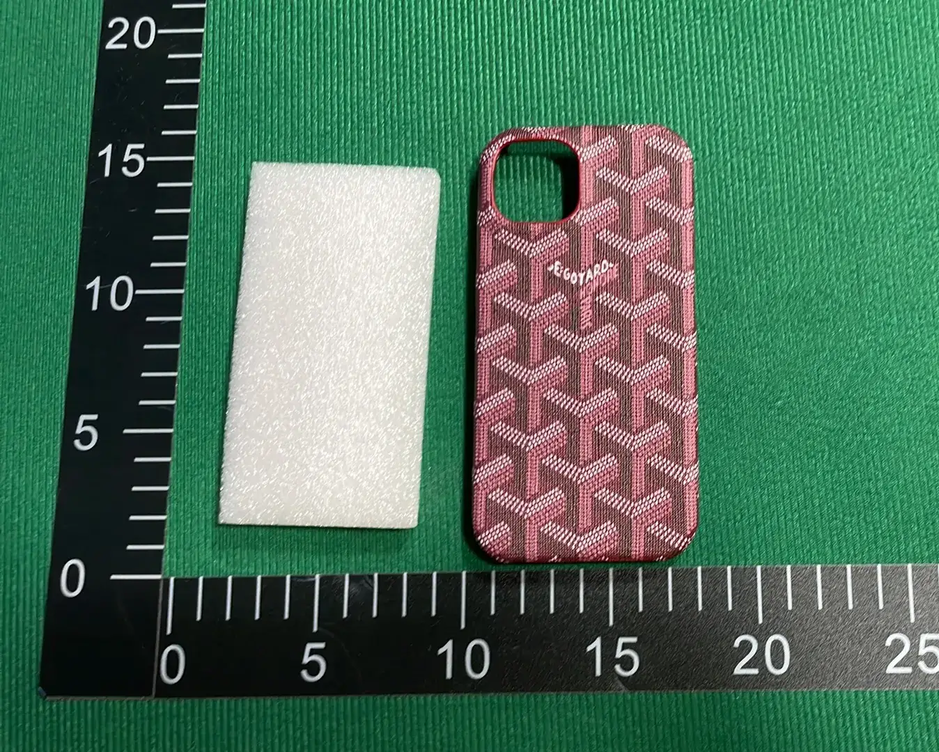 高级时尚手机壳  in the Best OopBuy Spreadsheet QC photos