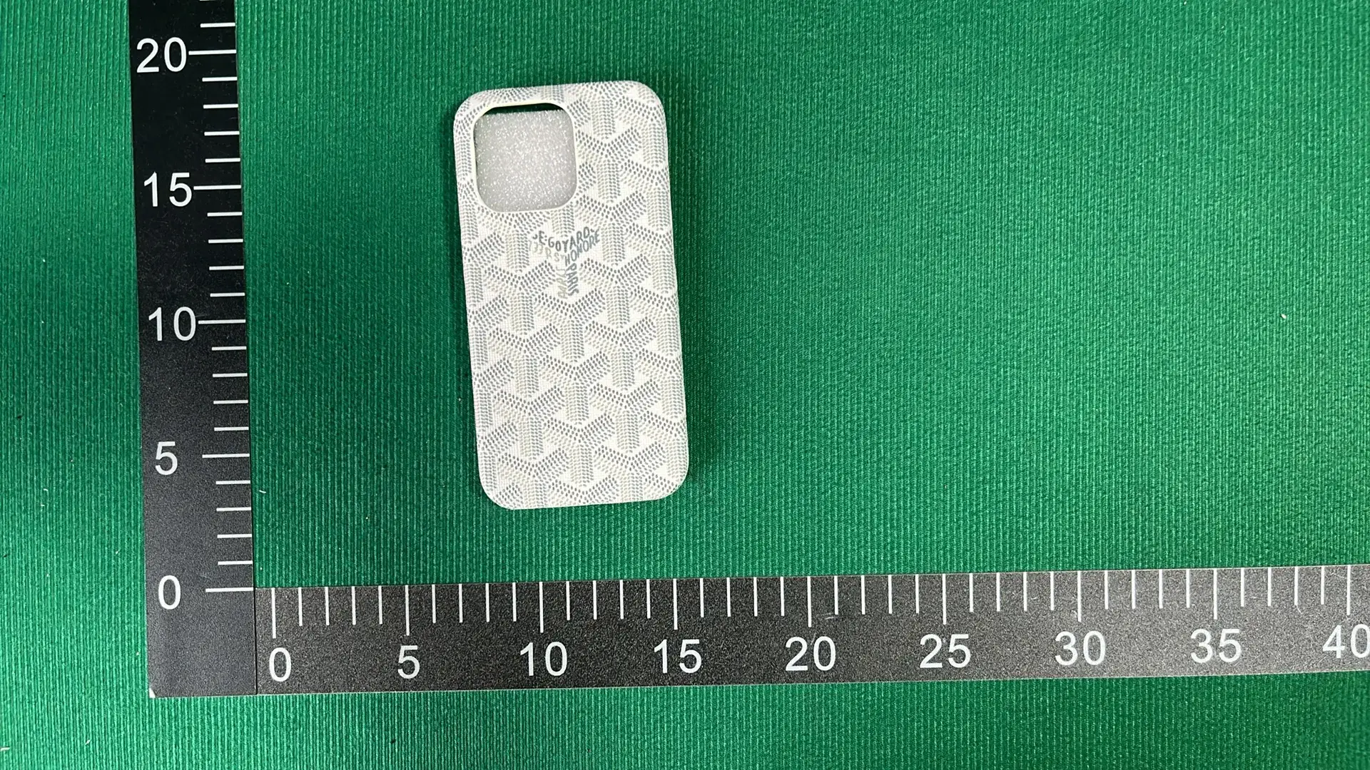 高级时尚手机壳  in the Best OopBuy Spreadsheet QC photos