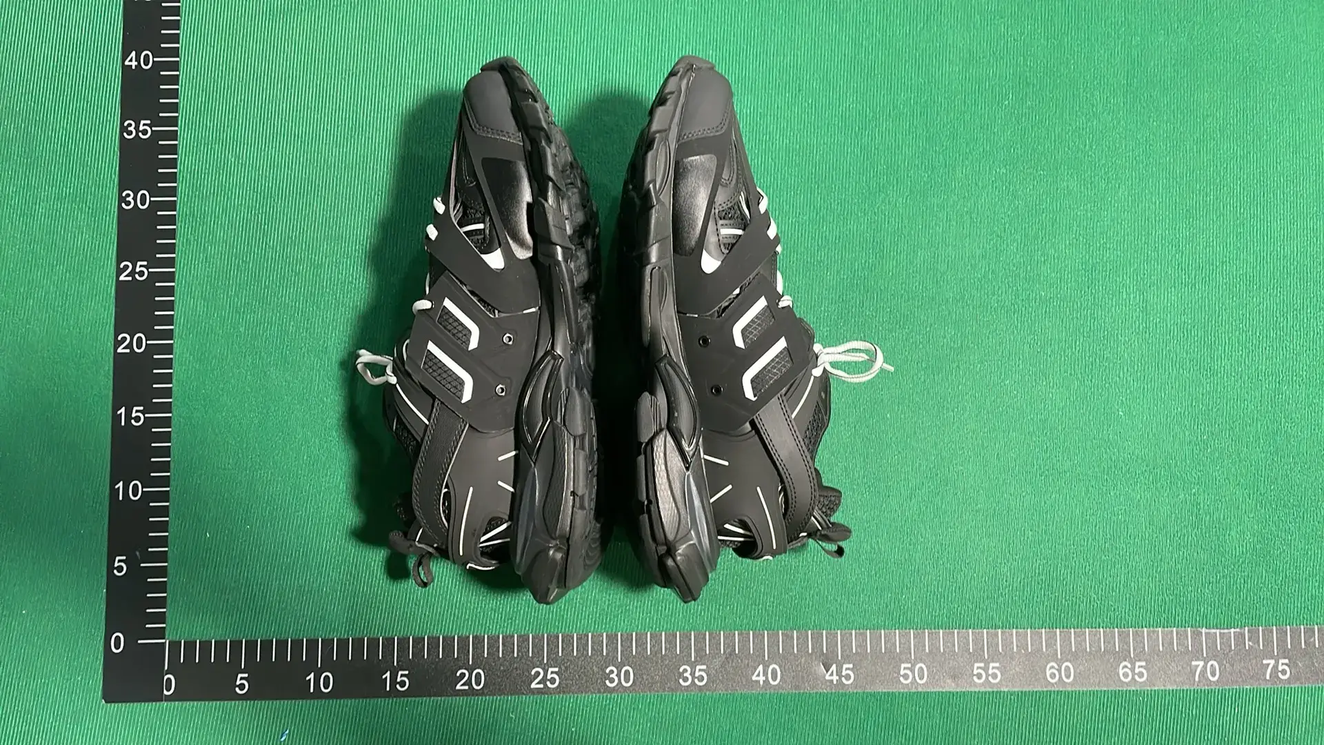 GOOD/OK/VG版 巴黎Track3.0合集  in the Best OopBuy Spreadsheet QC photos