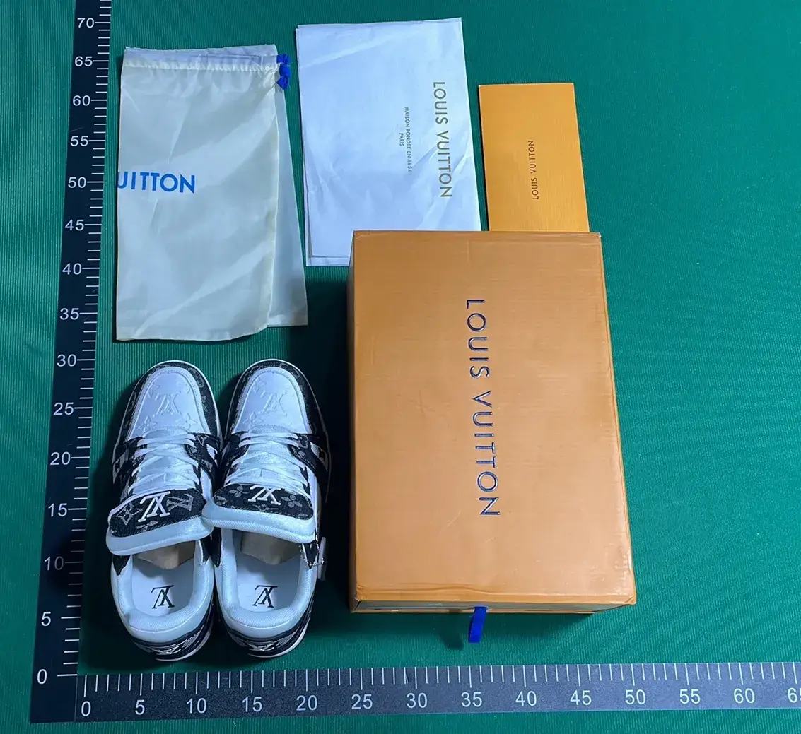 Louis Vuitton Trainer （25+）  in the Best OopBuy Spreadsheet QC photos