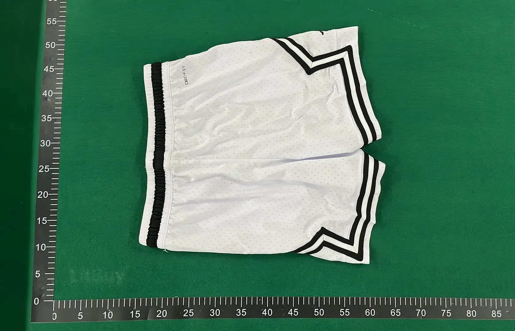 高品质篮球短裤C9014  in the Best OopBuy Spreadsheet QC photos