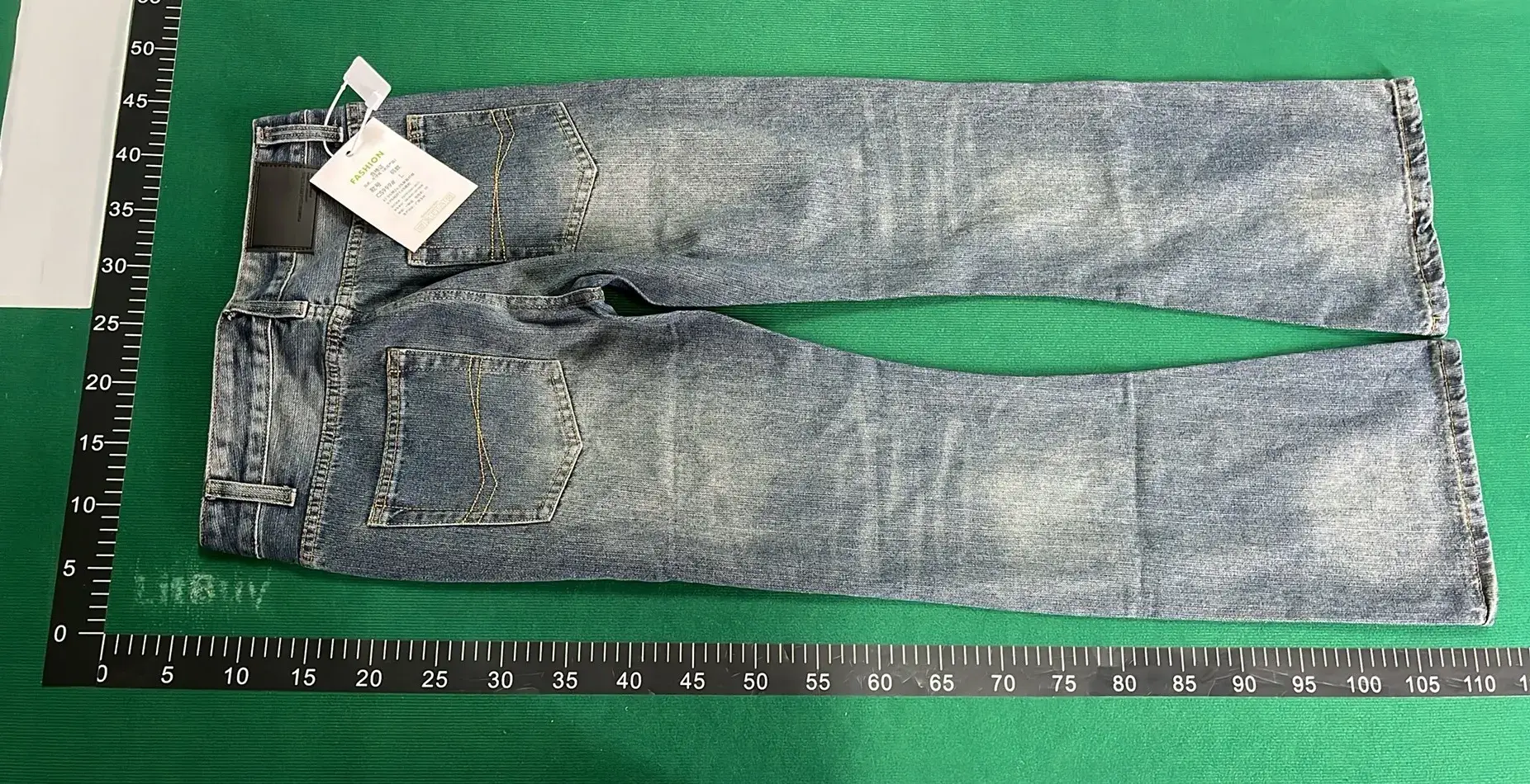 B*l*n***g* flared jeans  in the Best OopBuy Spreadsheet QC photos