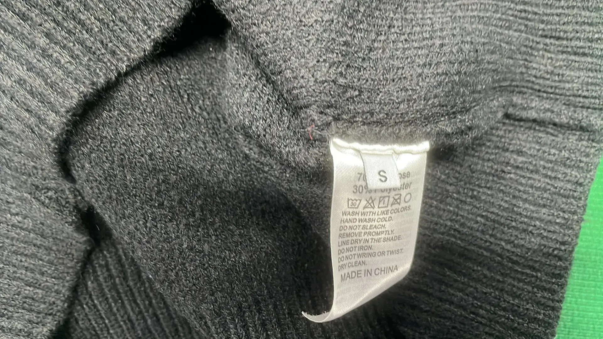 1:1 Batch LOUIS VUITTONsweater1  in the Best OopBuy Spreadsheet QC photos