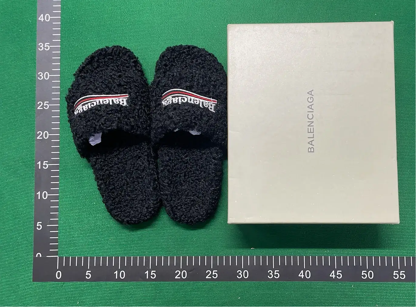 Balenciaga Furry (5+)  in the Best OopBuy Spreadsheet QC photos