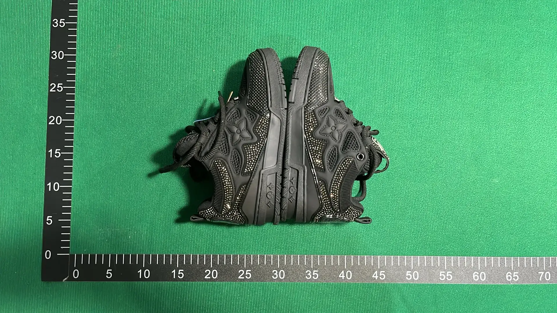 Shoes of L'SS LV LOUIS VUITTON  in the Best OopBuy Spreadsheet QC photos
