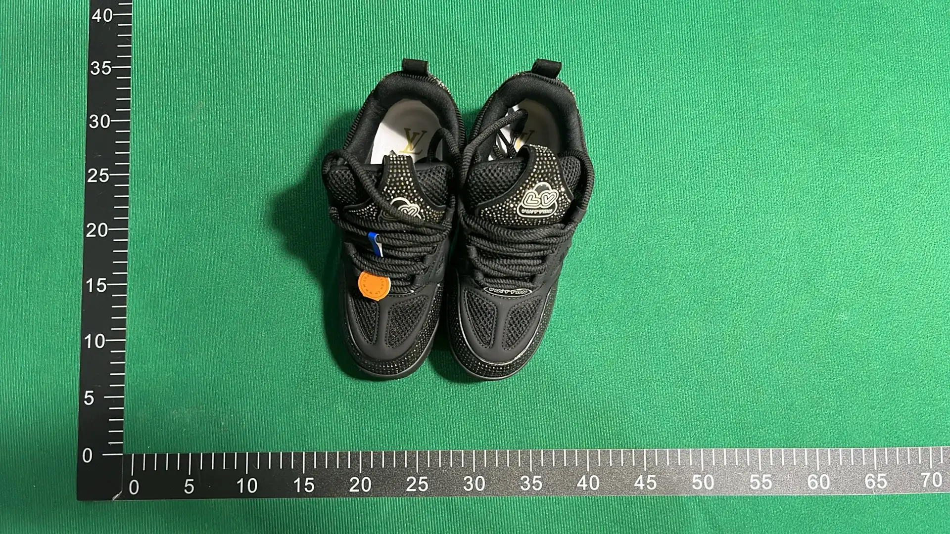 Shoes of L'SS LV LOUIS VUITTON  in the Best OopBuy Spreadsheet QC photos