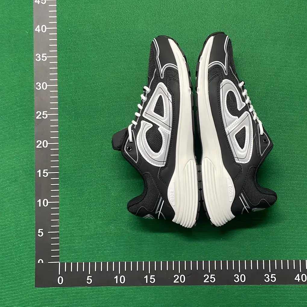 DC B30-L  in the Best OopBuy Spreadsheet QC photos