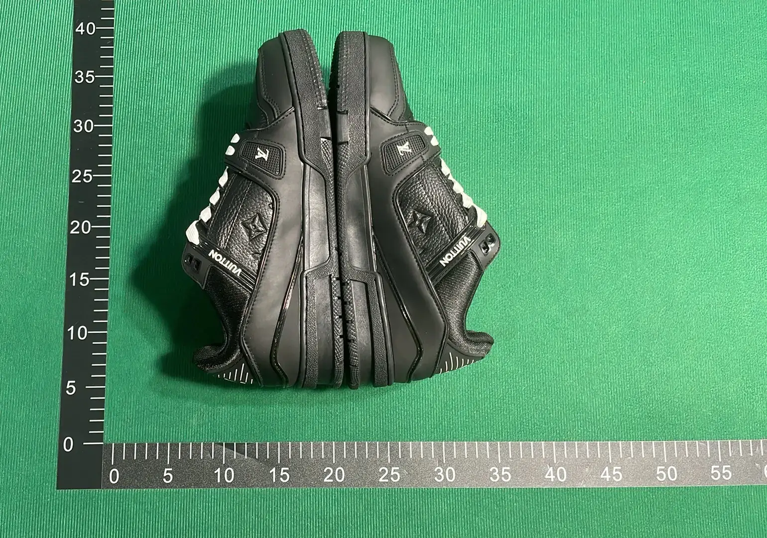 B3D 系带平底低帮板鞋-L  in the Best OopBuy Spreadsheet QC photos