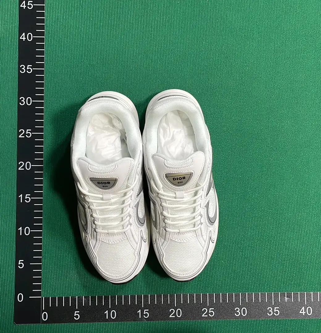 DC B30-L  in the Best OopBuy Spreadsheet QC photos