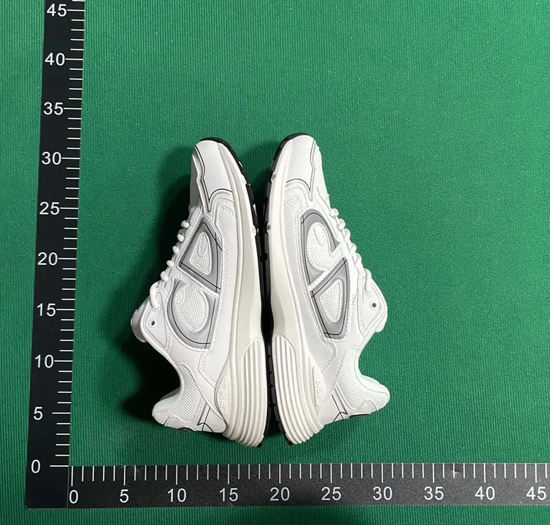 DC B30-L  in the Best OopBuy Spreadsheet QC photos