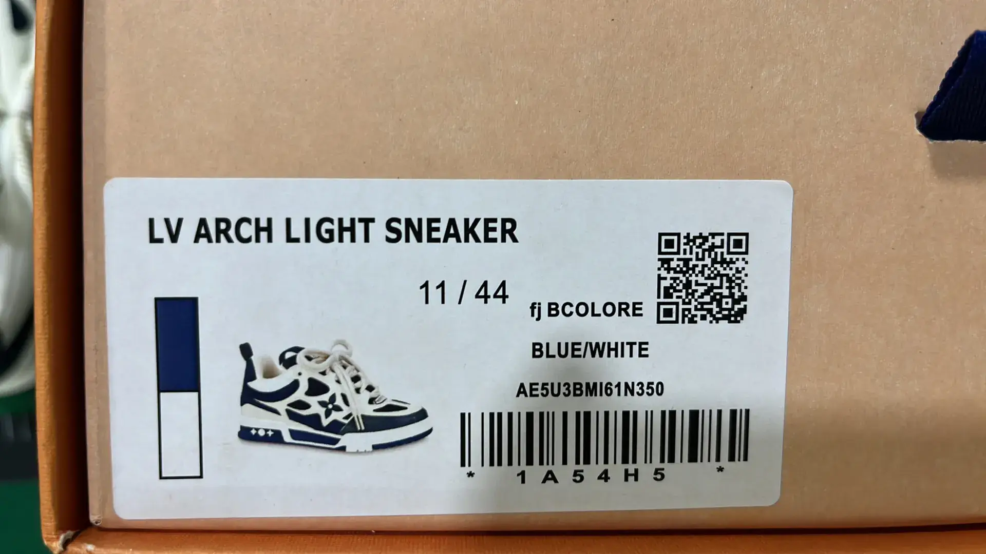 Shoes of L'SS LV LOUIS VUITTON  in the Best OopBuy Spreadsheet QC photos
