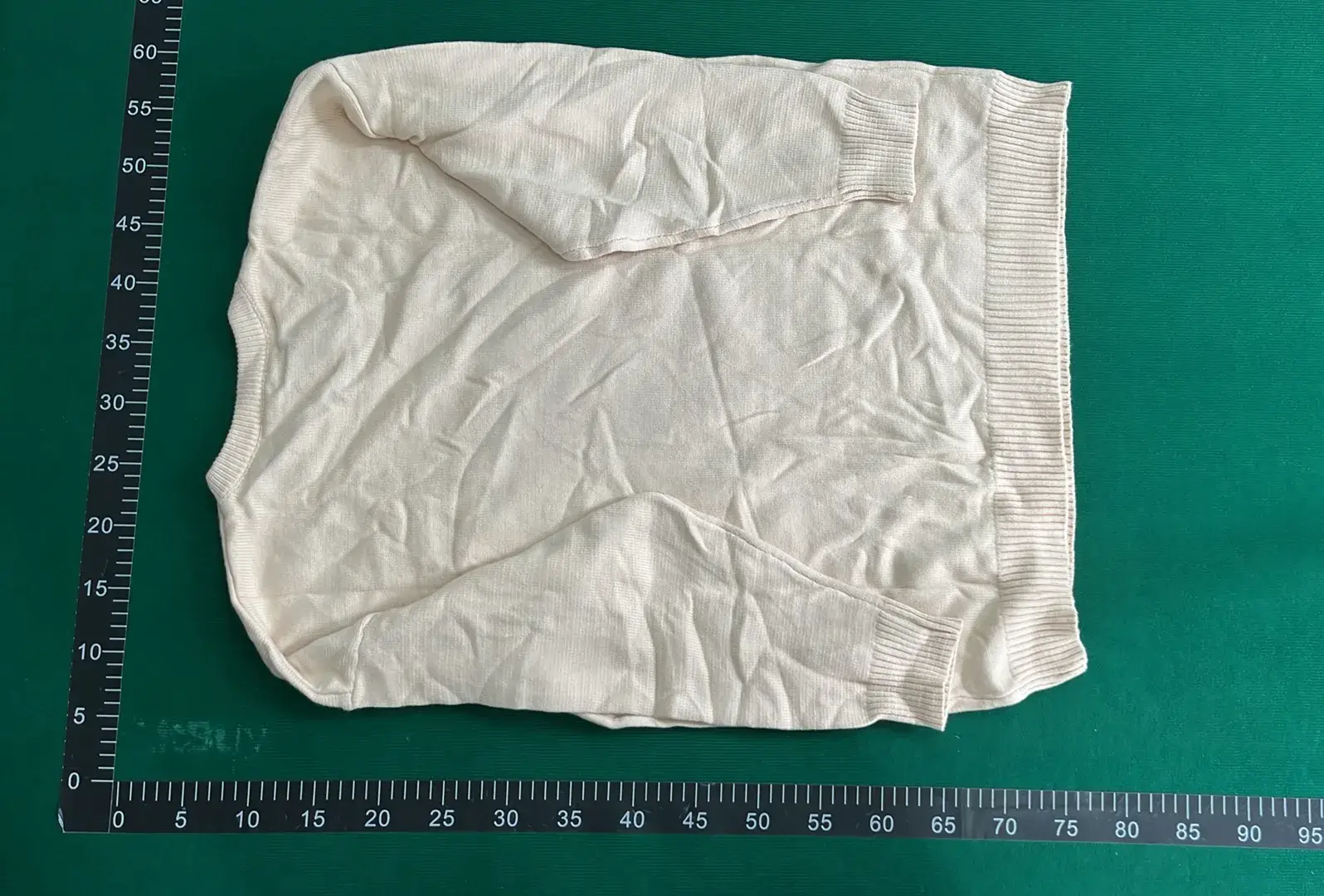Amini Sweater  in the Best OopBuy Spreadsheet QC photos