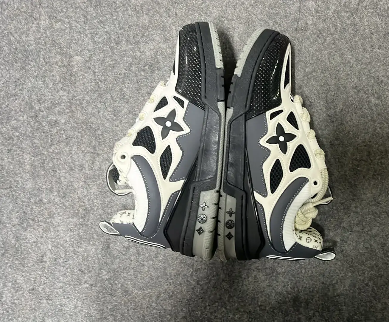 Shoes of L'SS LV LOUIS VUITTON  in the Best OopBuy Spreadsheet QC photos