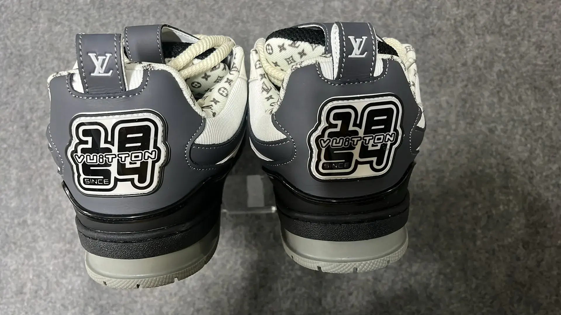 Shoes of L'SS LV LOUIS VUITTON  in the Best OopBuy Spreadsheet QC photos