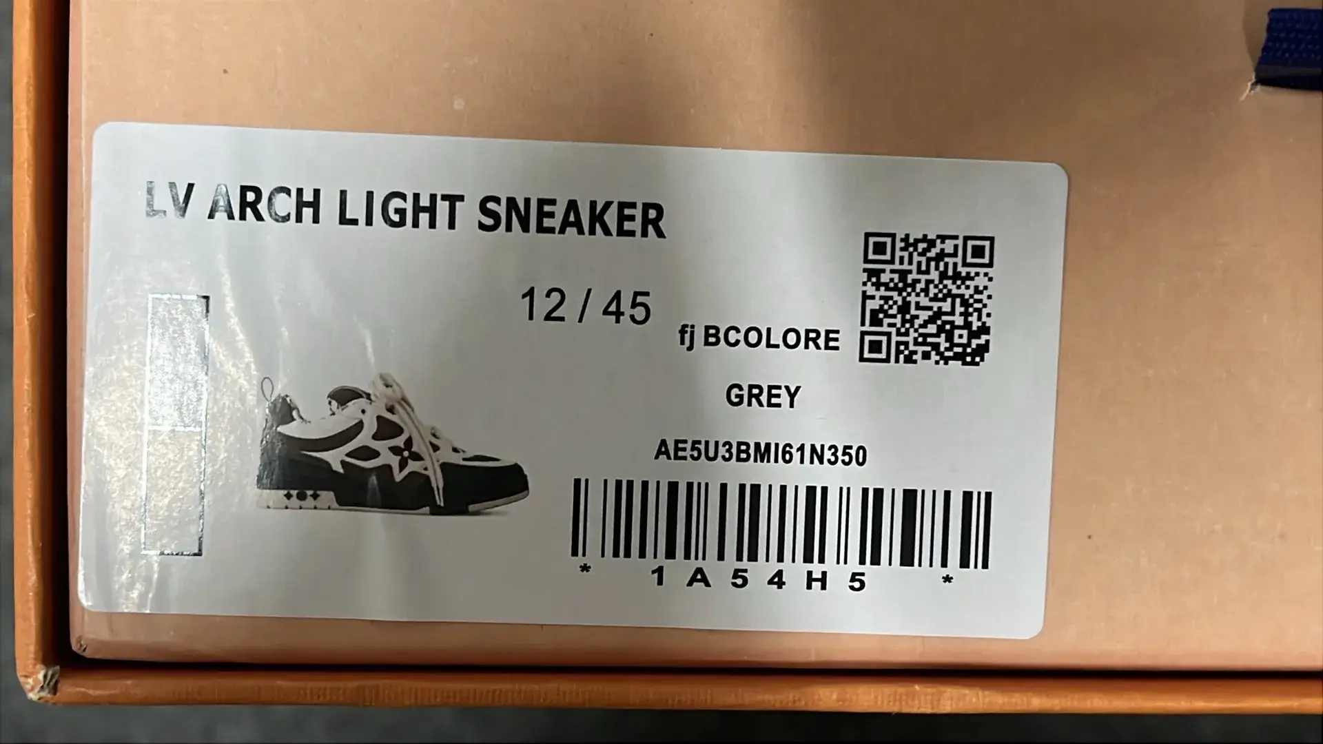 Shoes of L'SS LV LOUIS VUITTON  in the Best OopBuy Spreadsheet QC photos