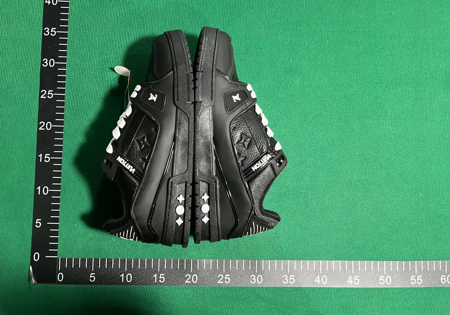 B3D 系带平底低帮板鞋-L  in the Best OopBuy Spreadsheet QC photos