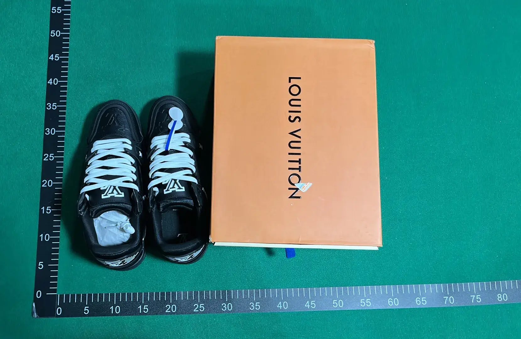 B3D 系带平底低帮板鞋-L  in the Best OopBuy Spreadsheet QC photos