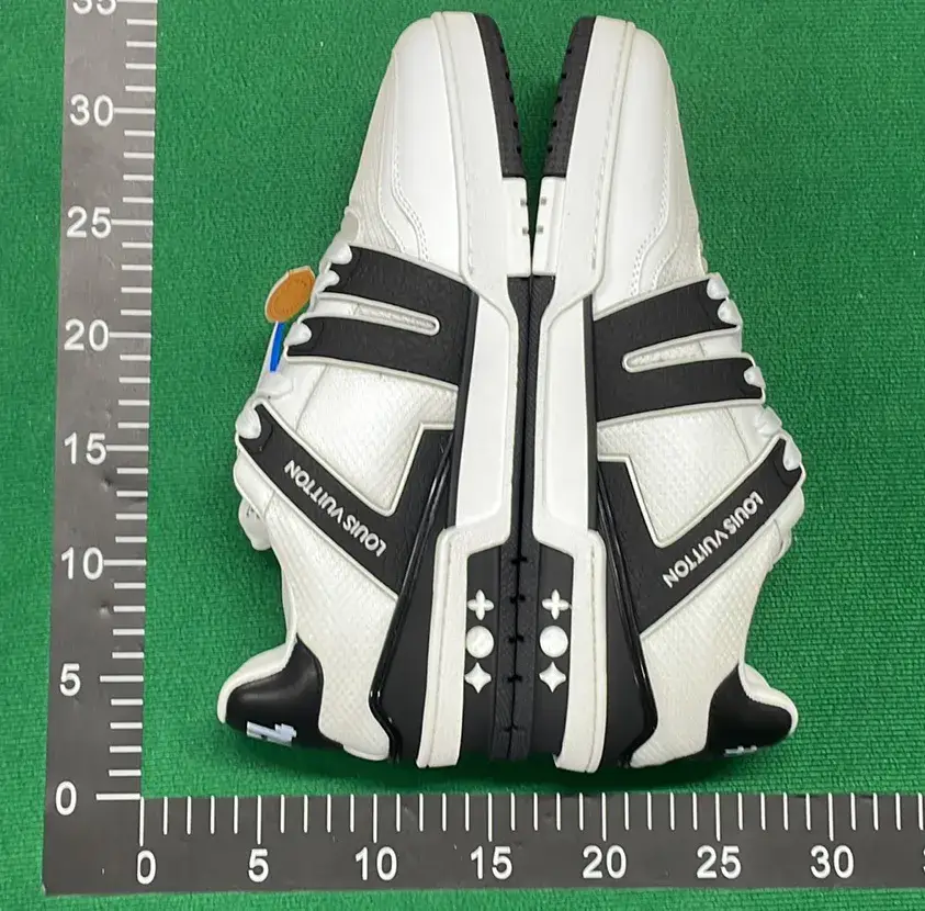 🔥1:1 batch LOUIS VUITTON Trainer  in the Best OopBuy Spreadsheet QC photos