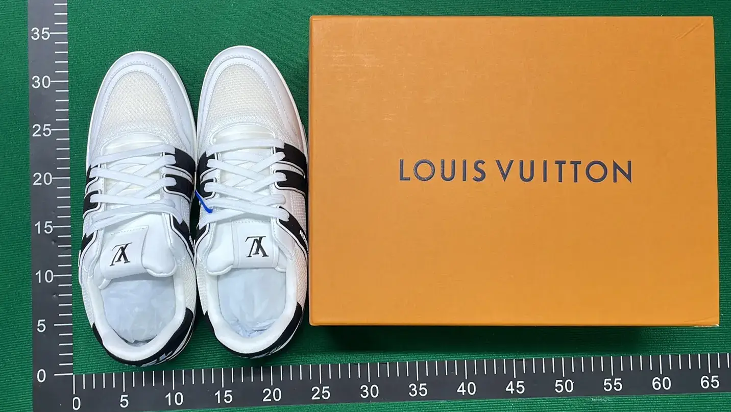 🔥1:1 batch LOUIS VUITTON Trainer  in the Best OopBuy Spreadsheet QC photos