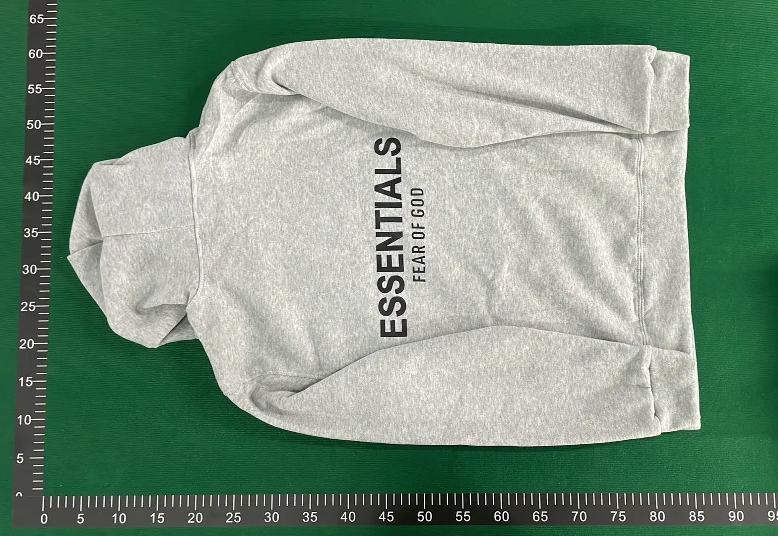 字母连帽卫衣  in the Best OopBuy Spreadsheet QC photos