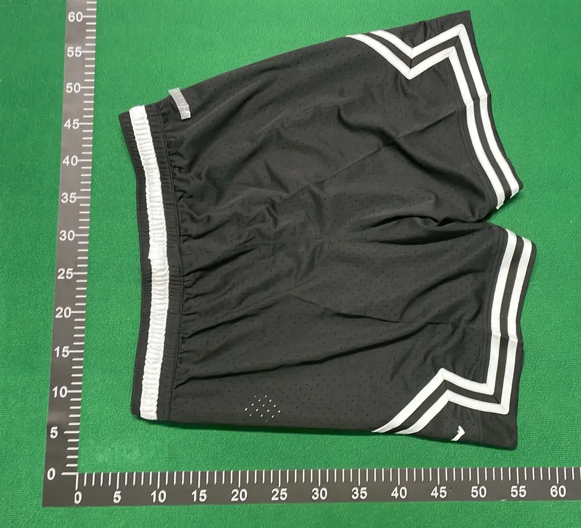 高品质篮球短裤C9014  in the Best OopBuy Spreadsheet QC photos