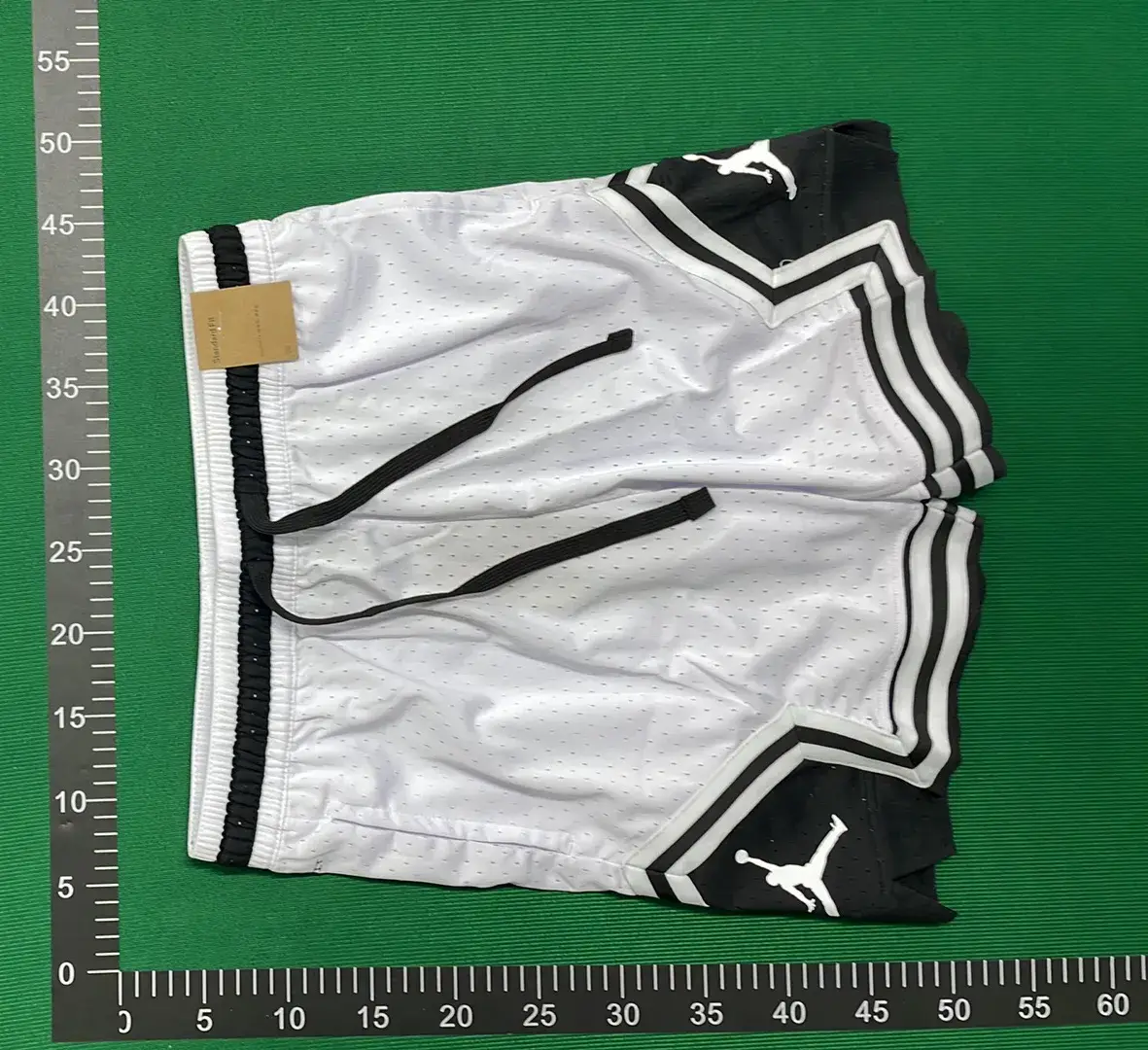 高品质篮球短裤C9014  in the Best OopBuy Spreadsheet QC photos