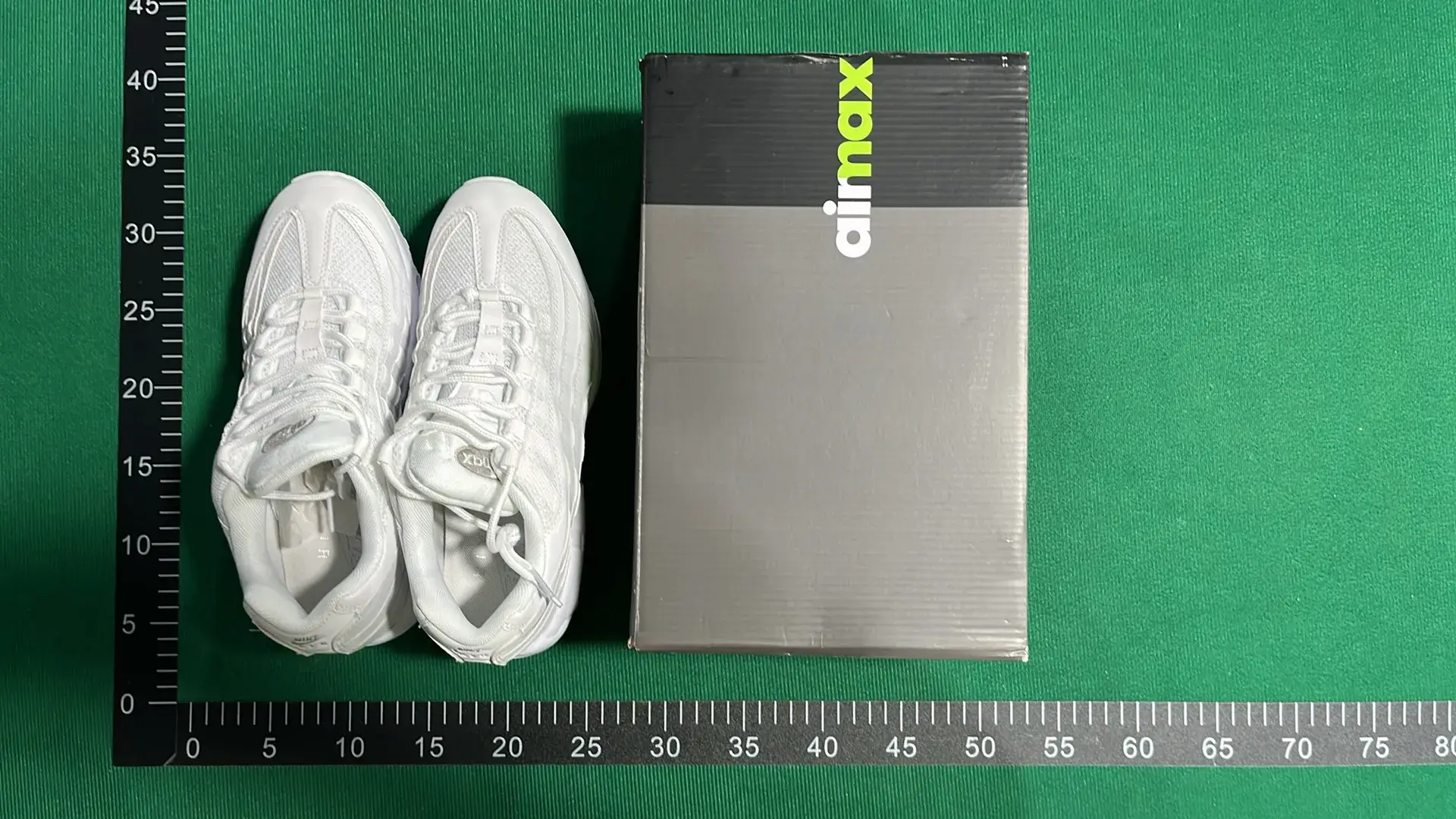 B3D Max95 Retro Minimalist Shock-Absorbing Non-Slip Casual Running Shoes  in the Best OopBuy Spreadsheet QC photos
